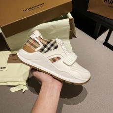 Burberry Low Shoes